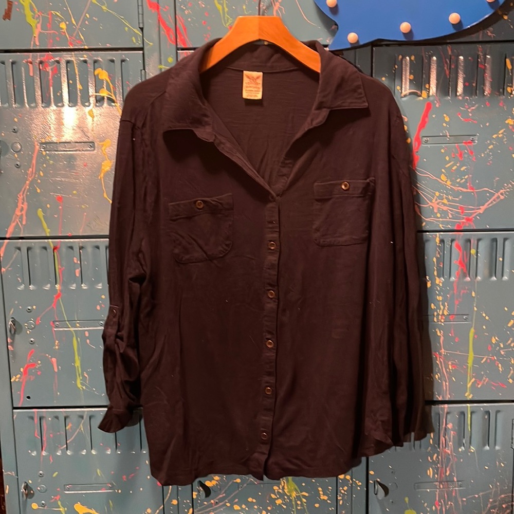 💰🚨CLEARANCE 🚨💰 
Faded glory double pocketed button up with collar. T2-06